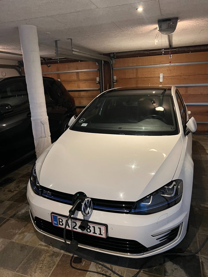 VW Golf VII 1,4 GTE DSG 5d