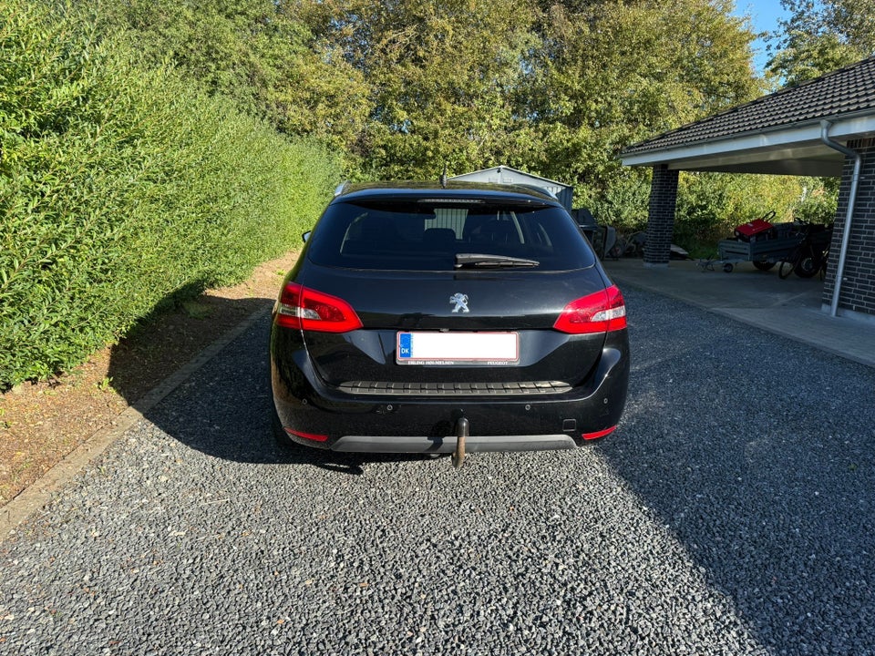 Peugeot 308 1,6 BlueHDi 120 Chili Allure SW EAT6 5d