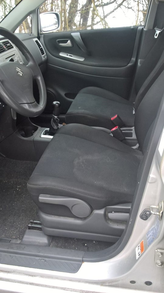 Suzuki Liana 1,6 Family 5d