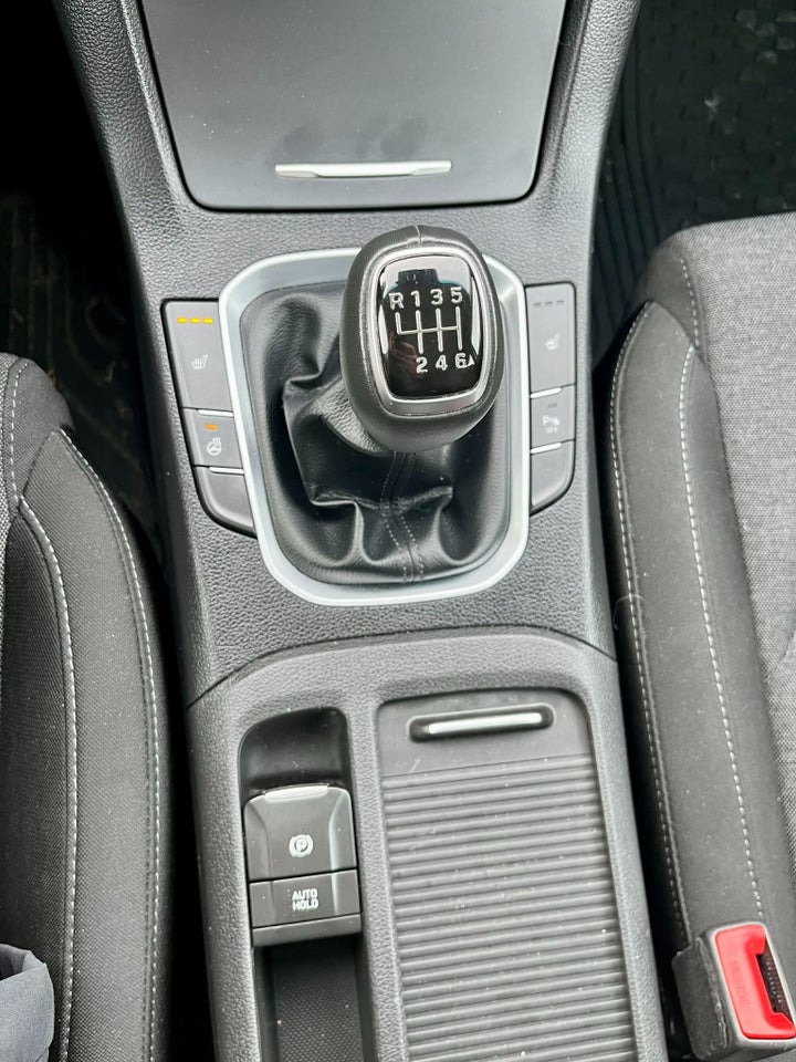 Hyundai i30 1,0 T-GDi Essential stc. 5d