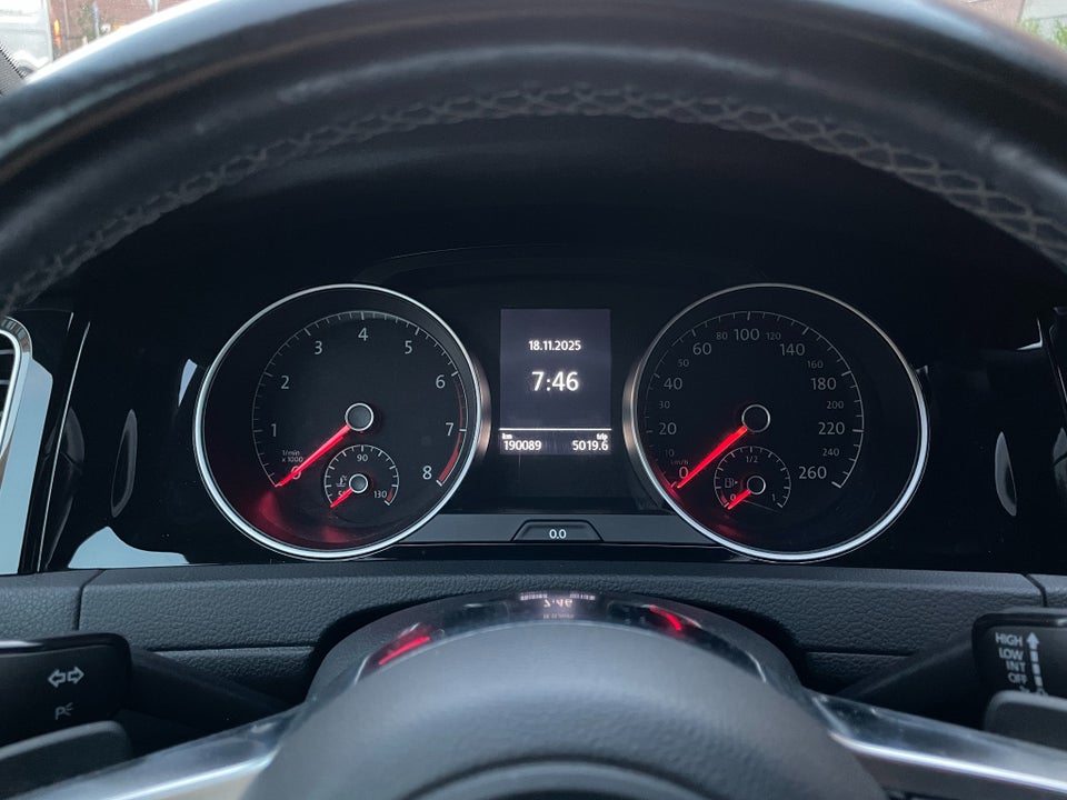 VW Golf VII 1,4 TSi 150 R-line Variant DSG BMT 5d