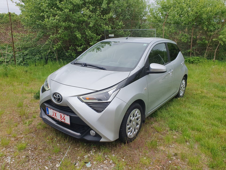 Toyota Aygo 1,0 VVT-i x-play 5d