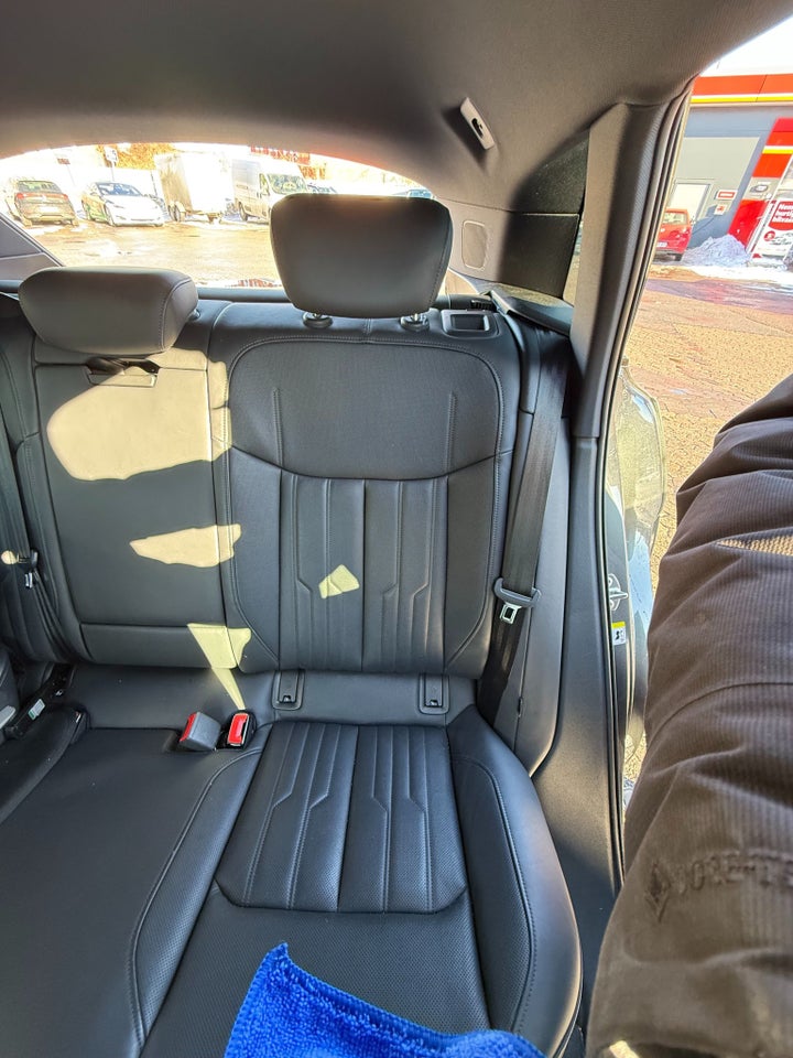 Audi e-tron 55 S-line Prestige quattro 5d