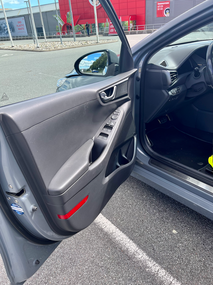 Hyundai Ioniq 1,6 PHEV Premium DCT 5d