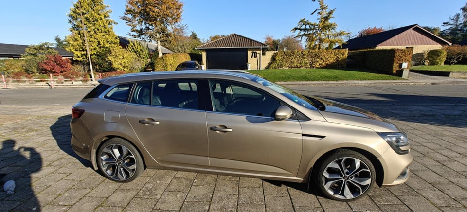 Renault Megane IV 1,5 dCi 110 Intens Sport Tourer EDC 5d