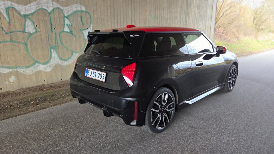 MINI Cooper SE JCW Trim XL 3d
