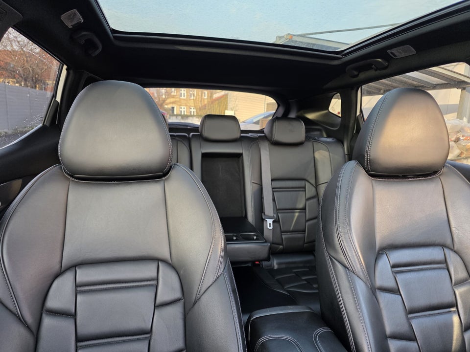 Nissan Qashqai 1,6 dCi 130 Tekna X-tr. 5d