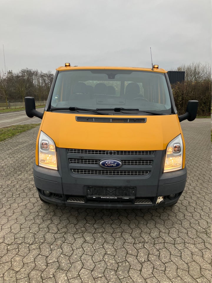 Ford Transit 350M Van 2,2 TDCi 155 Ambiente RWD 4d