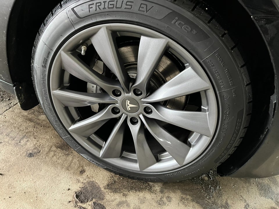 Tesla Model 3 Long Range AWD 4d