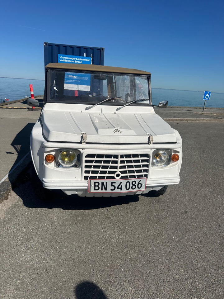 Citroën 2CV 0,6  4d