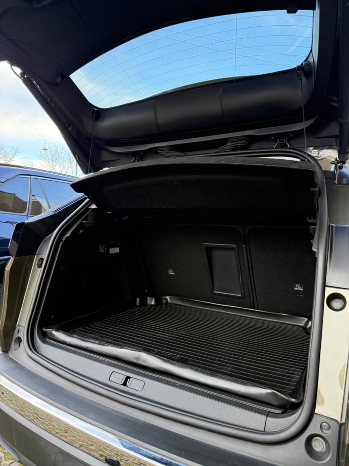 Peugeot 3008 1,6 Hybrid Allure Limited EAT8 5d