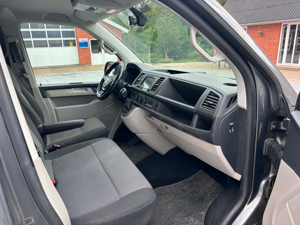 VW Transporter 2,0 TDi 204 Kassevogn DSG lang