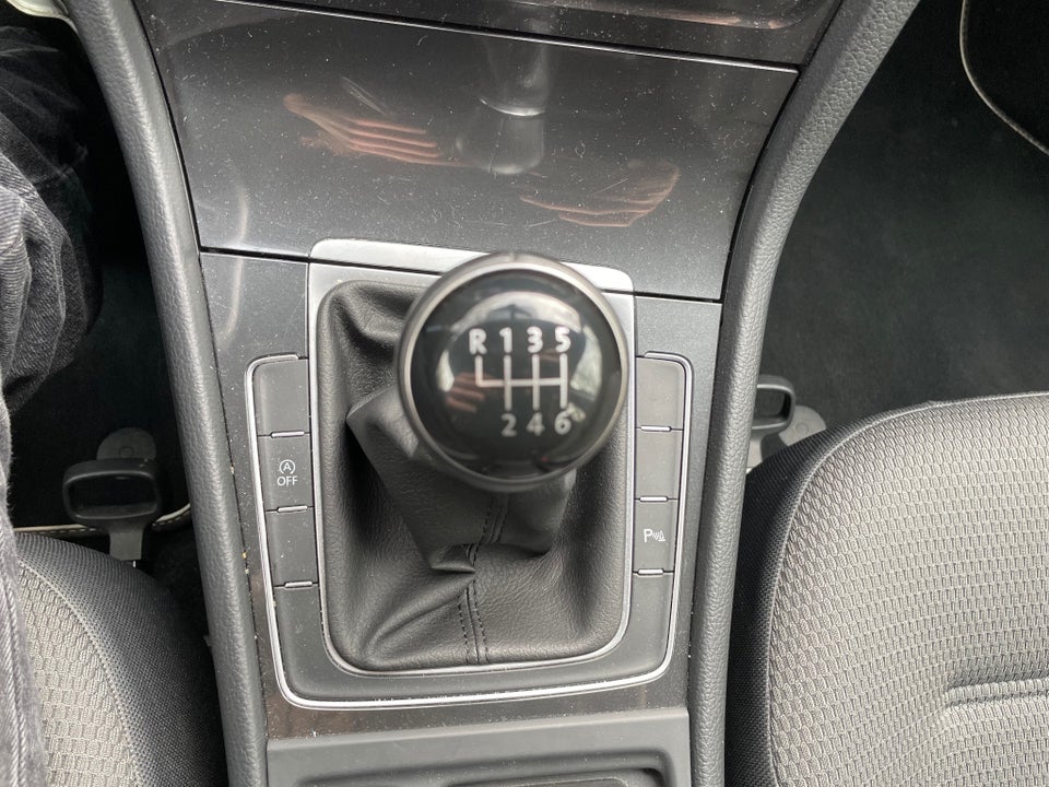 VW Golf VII 1,5 TSi 130 Comfortline Connect 5d