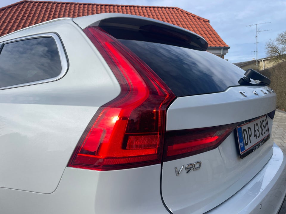 Volvo V90 2,0 D4 190 Momentum aut. 5d