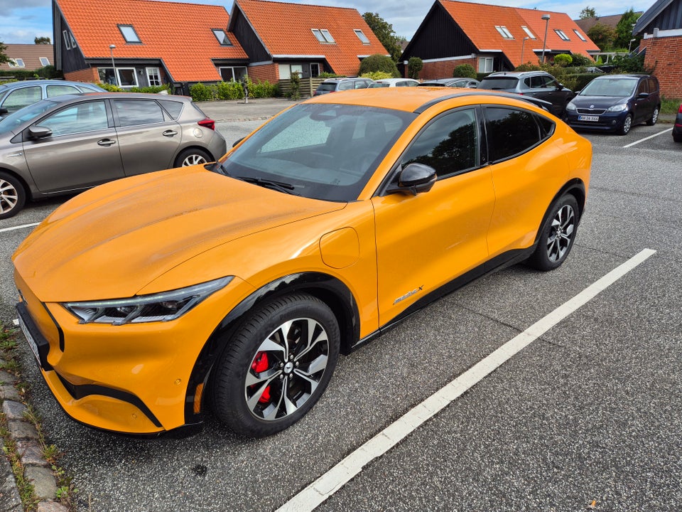 Ford Mustang Mach-E 98 Premium Extended Range 5d