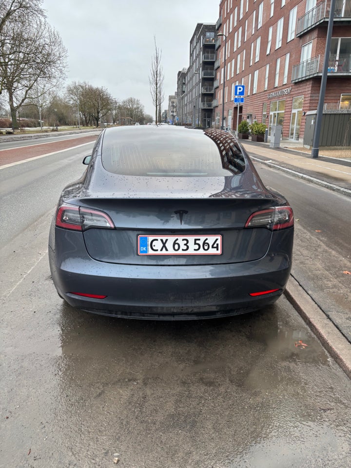 Tesla Model 3 Long Range AWD 4d