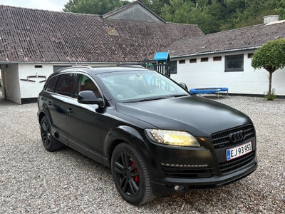 Audi Q7 3,0 TDi quattro Tiptr. 7prs 5d