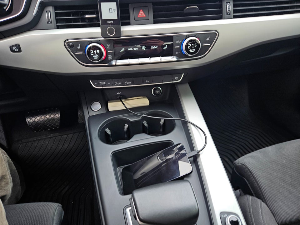 Audi A4 40 TFSi Prestige plus Avant S-tr. 5d