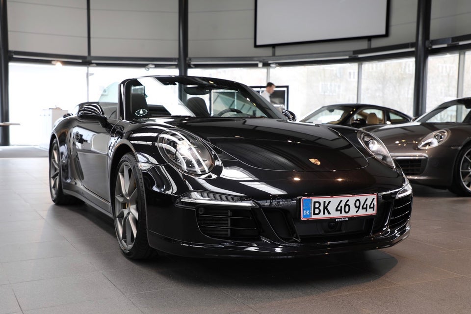 Porsche 911 Carrera 4S 3,8 Cabriolet PDK 2d