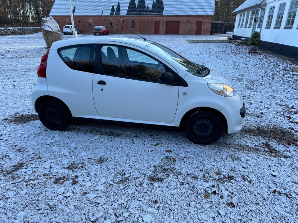 Peugeot 107 1,0 Urban 3d