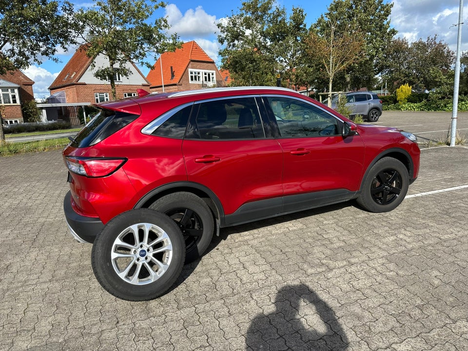 Ford Kuga 2,5 PHEV Titanium X CVT 5d