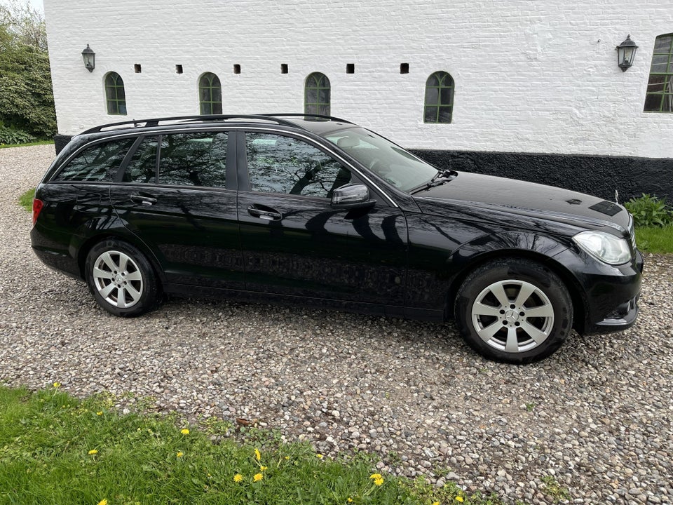 Mercedes C180 2,2 CDi Avantgarde stc. BE 5d