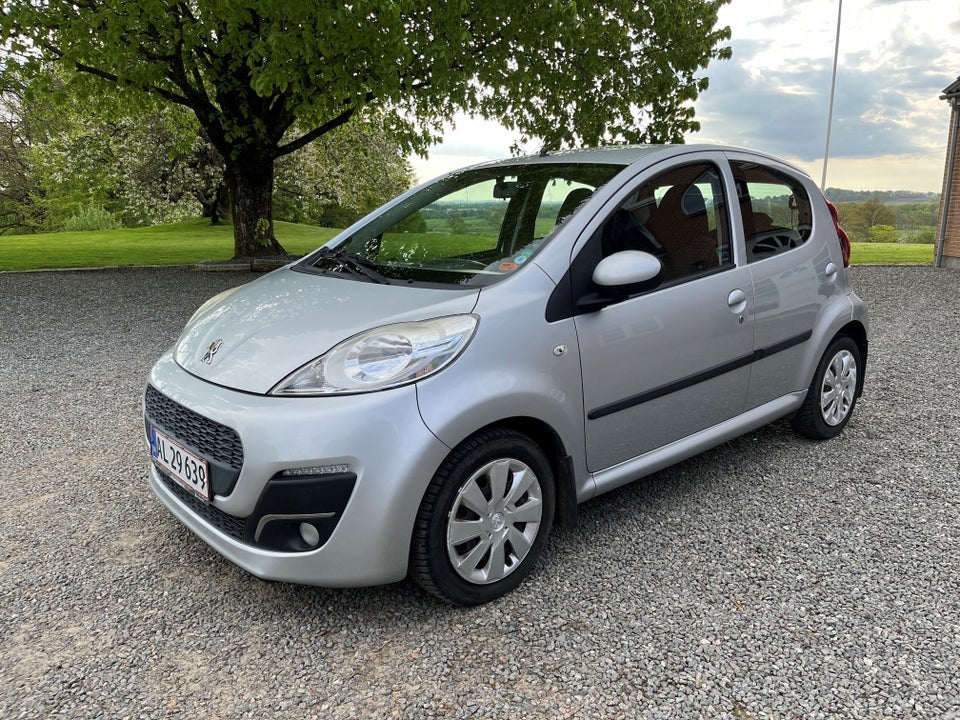 Peugeot 107 1,0 Champion Air 5d