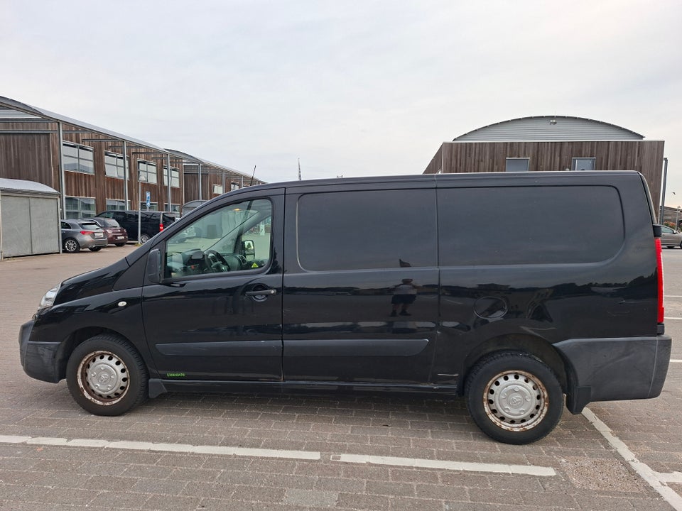 Toyota ProAce 2,0 D 128 T0 L2H1 4d