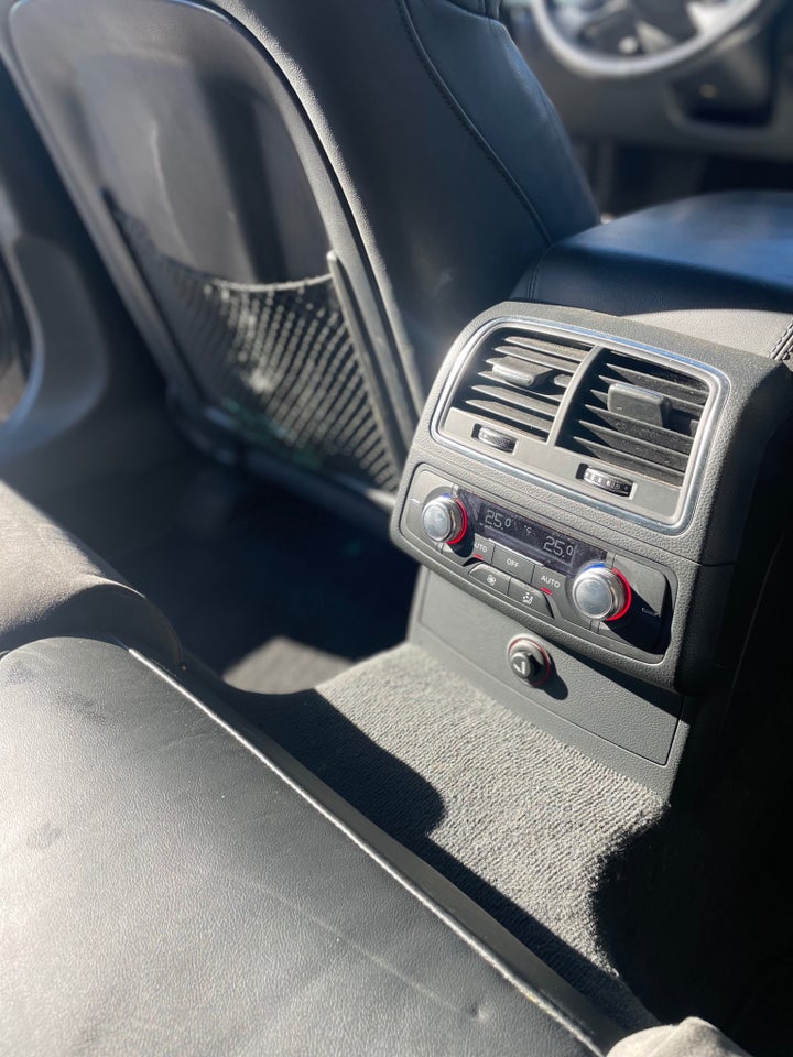 Audi A6 3,0 TDi 218 Avant S-tr. 5d