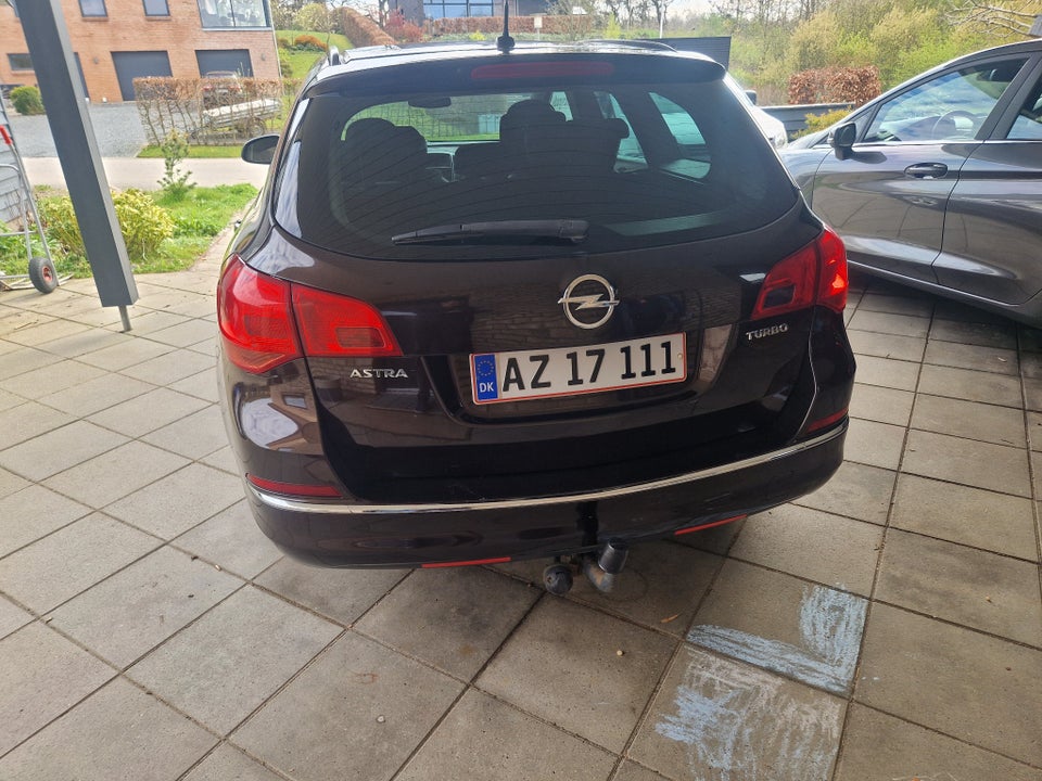 Opel Astra 1,4 T 140 Sport Sports Tourer 5d