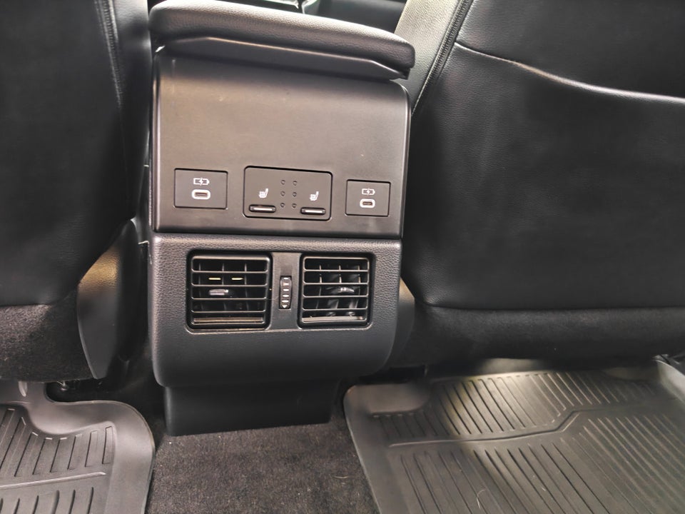 Toyota bZ4X Executive AWD 5d