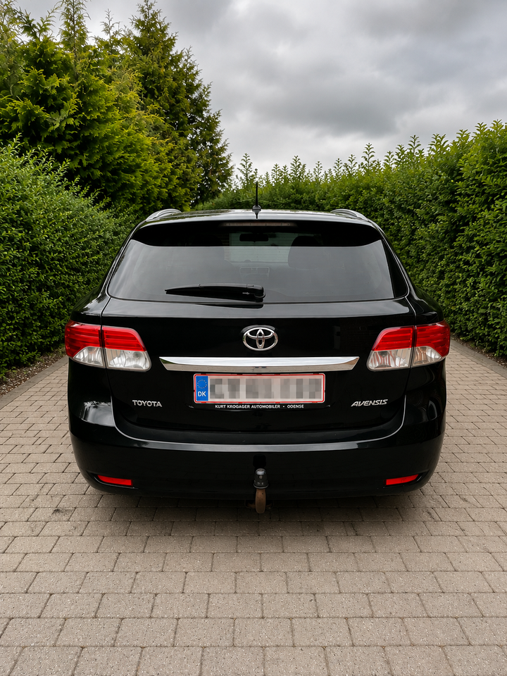 Toyota Avensis 1,6 VVT-i T2 Touch stc. 5d