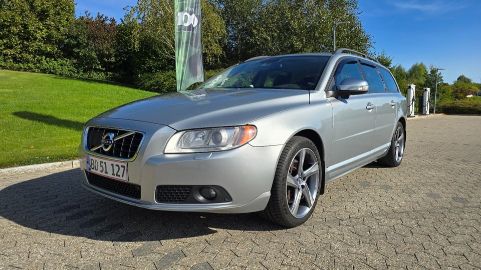 Volvo V70 2,5 T 230 aut. 5d