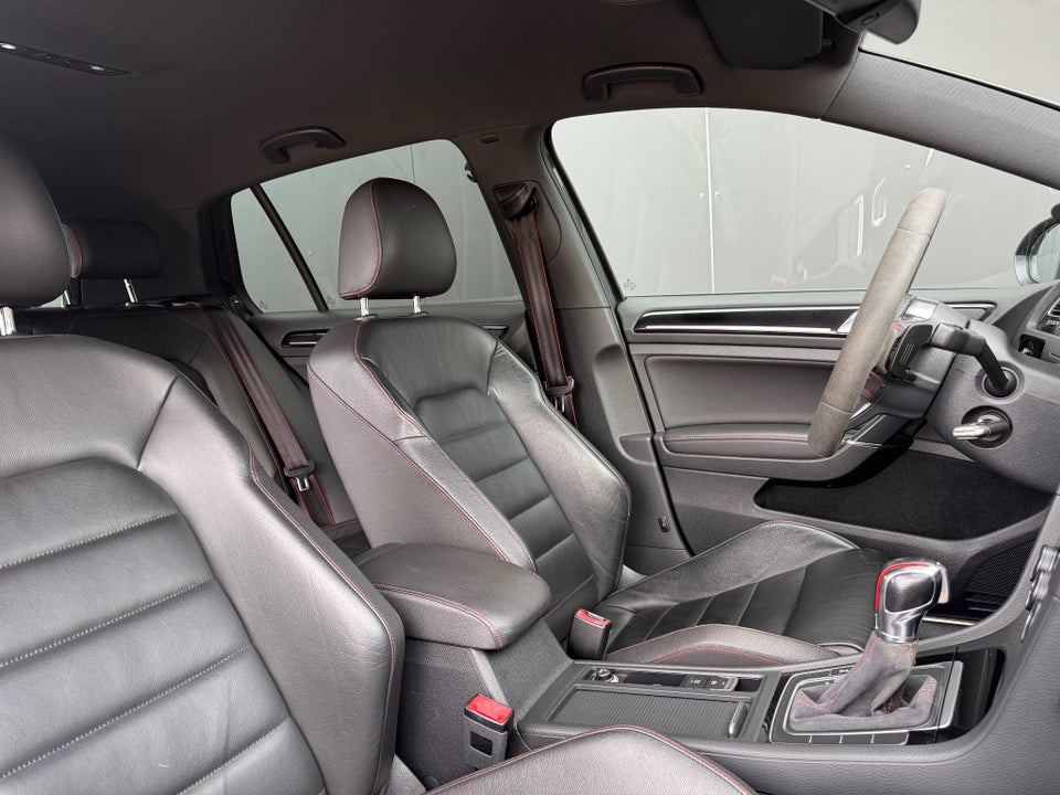 VW Golf VII 2,0 GTi Clubsport DSG 5d