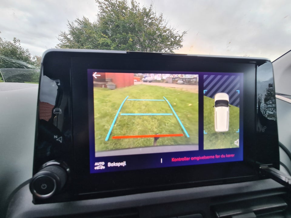Citroën Berlingo 1,2 PureTech 130 Shine EAT8 5d