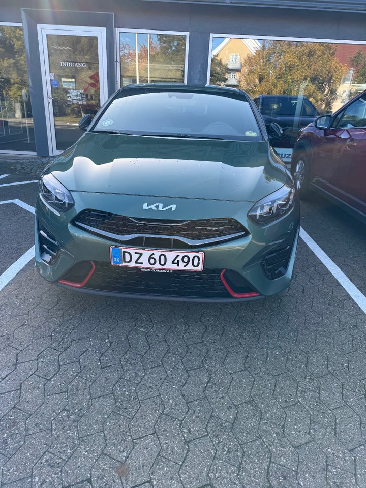 Kia ProCeed 1,6 T-GDi GT DCT 5d