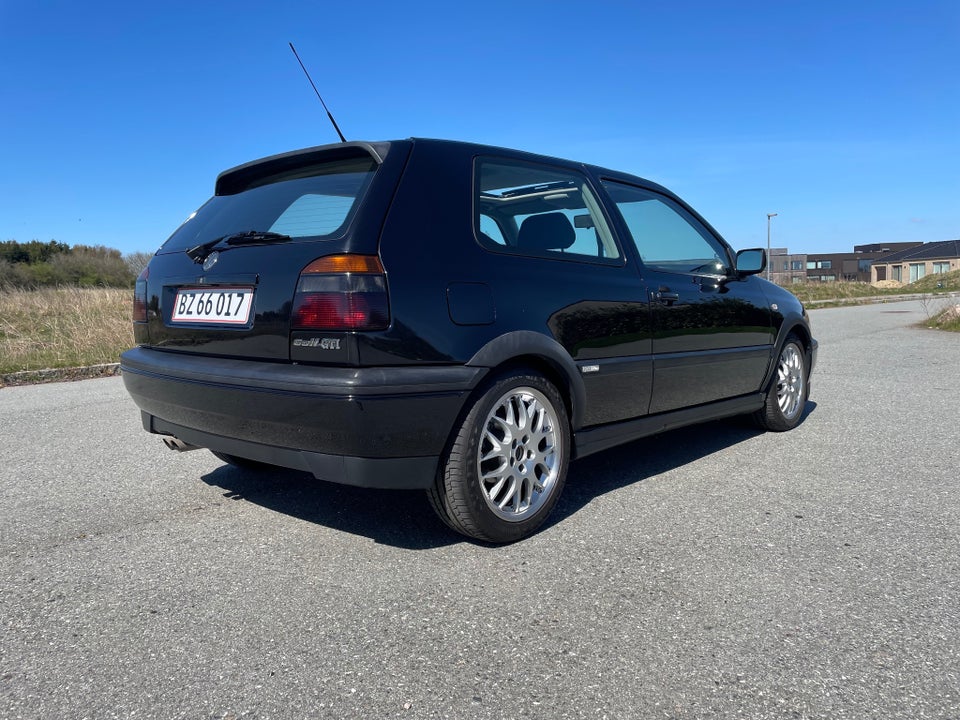 VW Golf III 2,0 GL aut. 5d