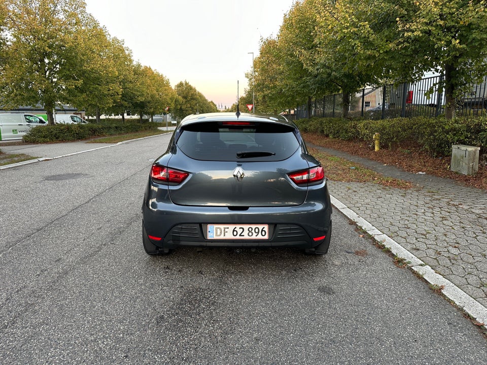 Renault Clio IV 1,5 dCi 90 Zen 5d