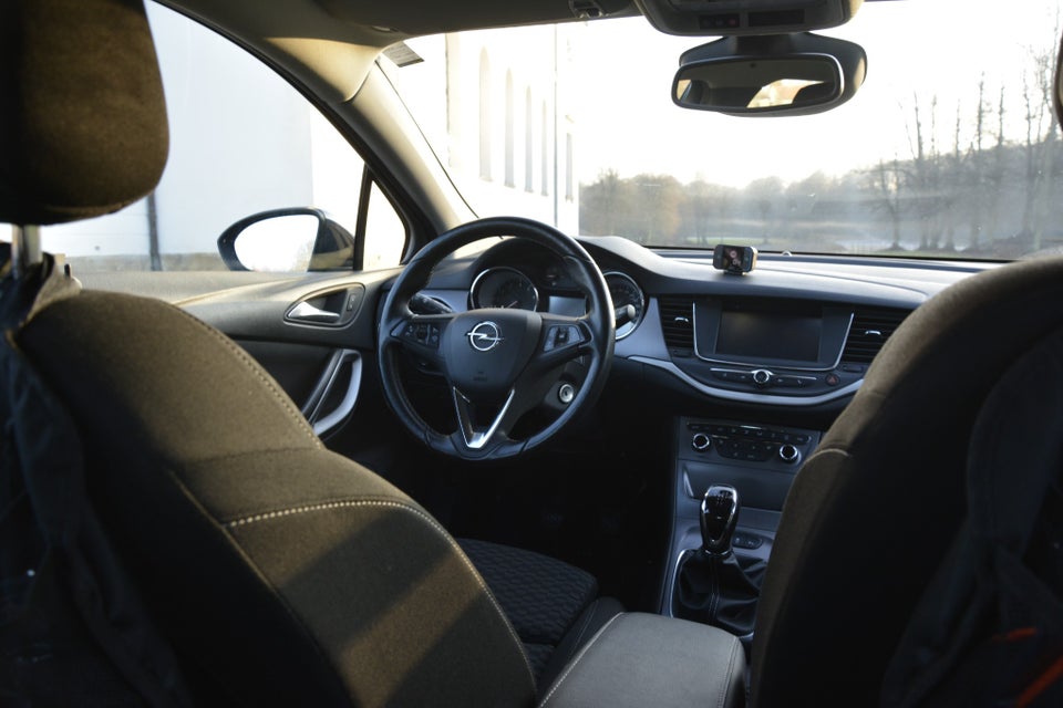 Opel Astra 1,0 T 105 Enjoy Sports Tourer 5d