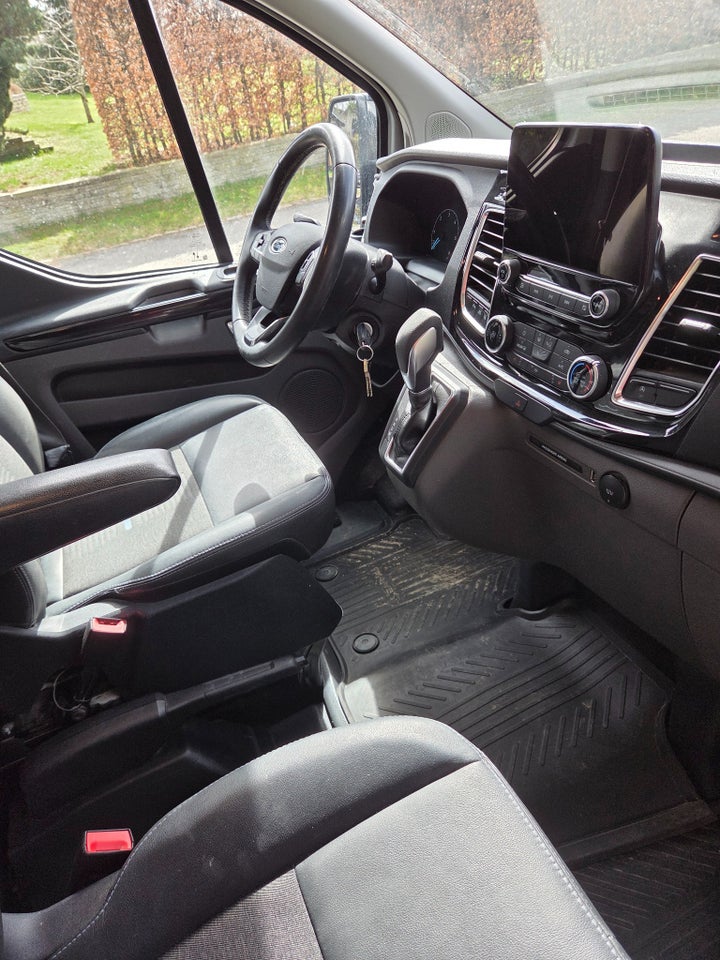 Ford Transit Custom 300 L1 2,0 TDCi 170 Active aut.