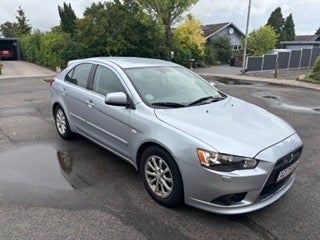 Mitsubishi Lancer 1,6 Invite SportBack 5d