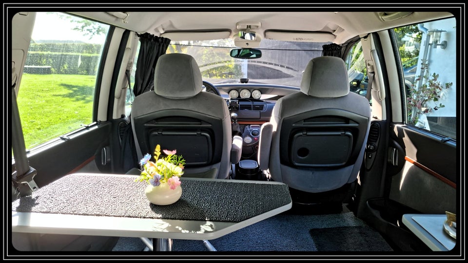 Citroën C8 2,0i 16V 145 Prestige 5d