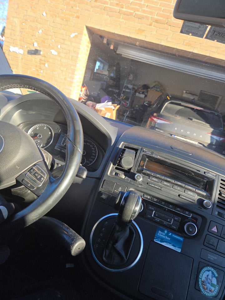 VW Multivan 2,0 TDi 180 Comfortline DSG kort 4d