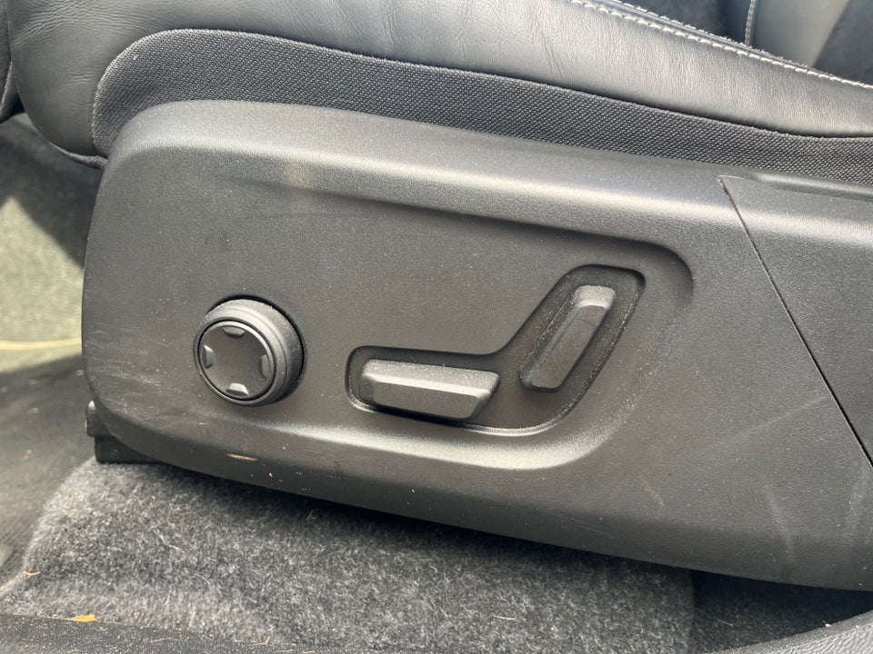 Volvo XC40 P8 ReCharge Twin Pro 5d