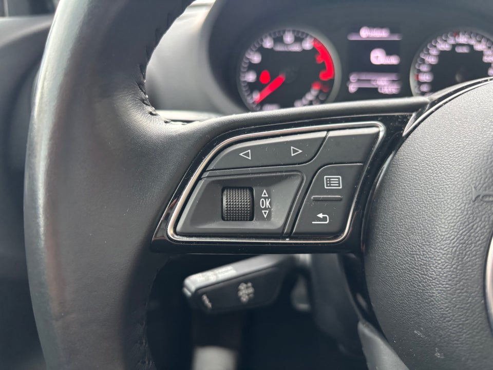 Audi A3 40 TFSi Sport Limited Sportback S-tr. 5d