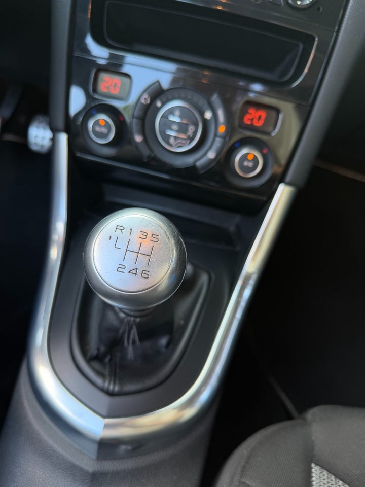 Peugeot 308 1,6 THP 150 CC 2d