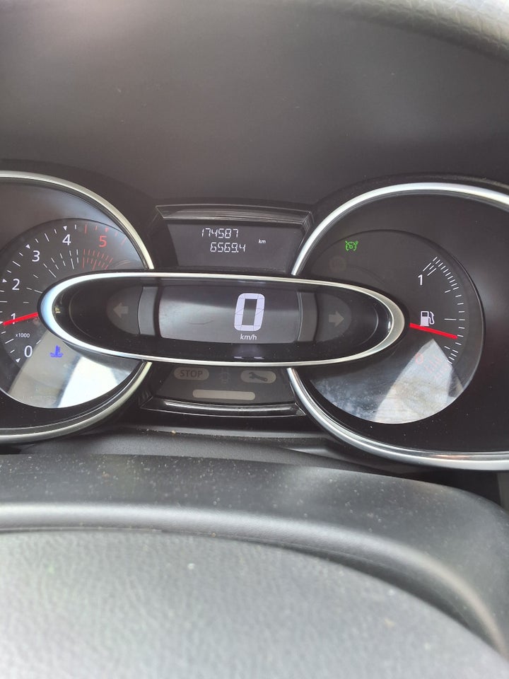 Renault Clio IV 1,5 dCi 90 Zen Sport Tourer 5d