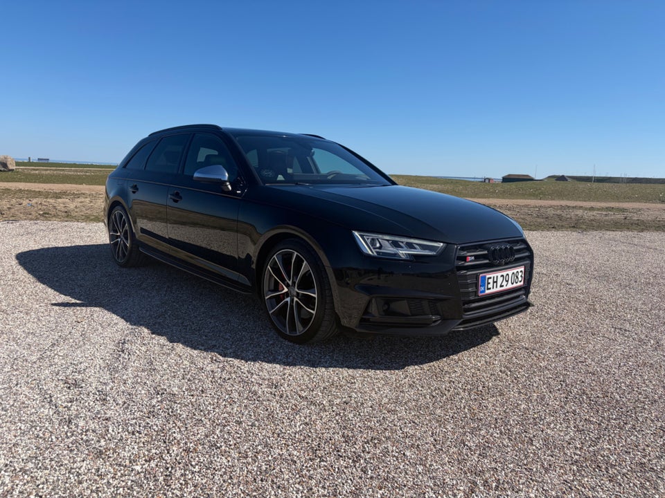 Audi S4 3,0 TFSi Avant quattro Tiptr. 5d