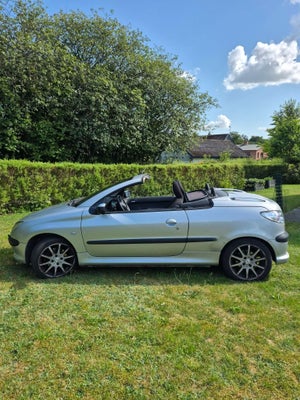 Peugeot 206 1,6 16V CC 2d