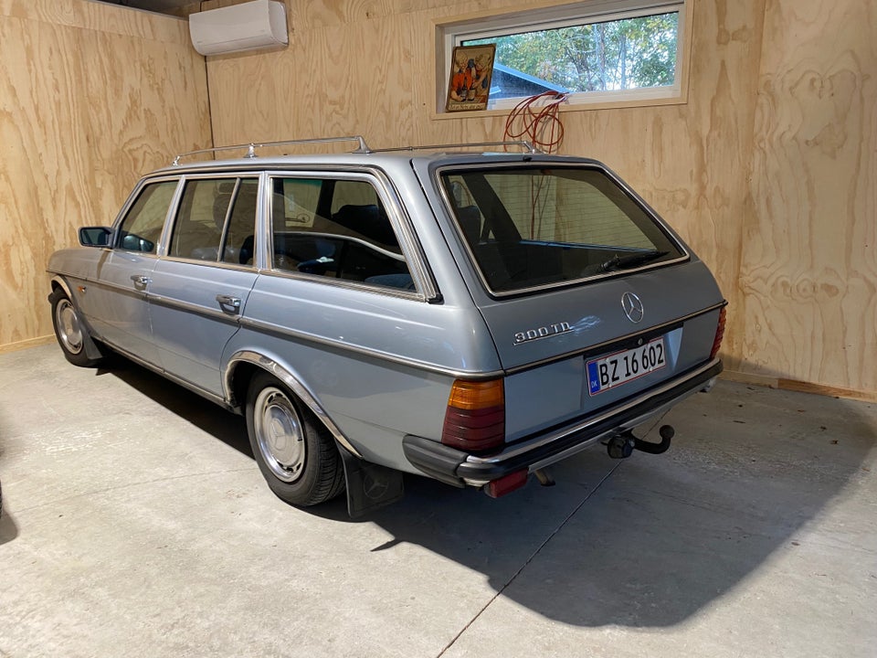 Mercedes 300 3,0 D aut. 4d